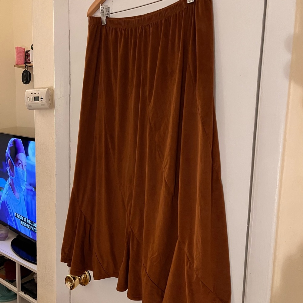 Elegant Brown Skirt